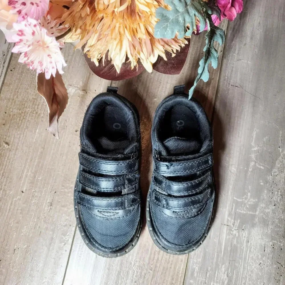 OshKosh B'gosh Black Jasper Size 7 Toddler Boy Sneakers Casual Shoes EUC